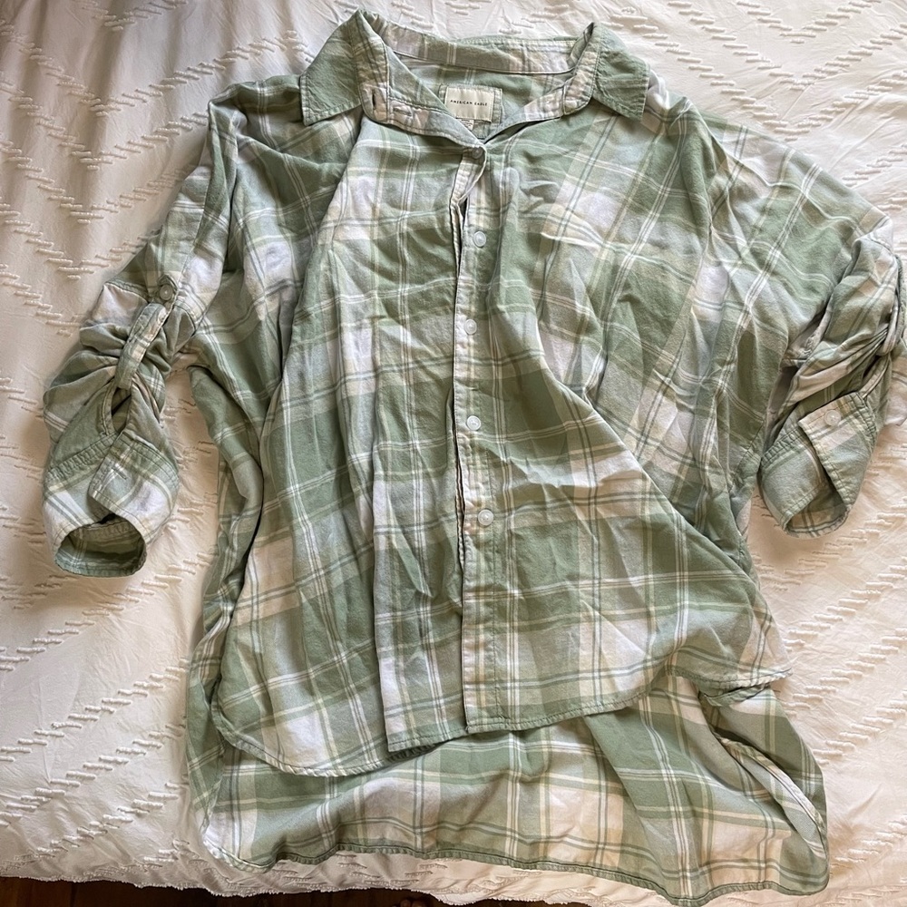 AMERICAN EAGLE OVERSIZED BUTTON
UP TSHIRT